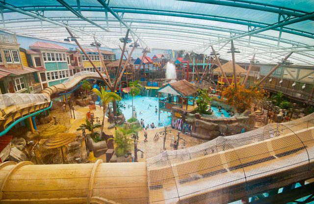 10 Best Water Parks In The Entire World you Have to Visit