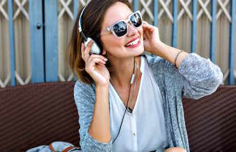 Many Students Introduced to New Online Education Program