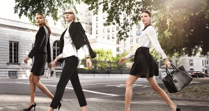 Nicki Minaj Changes From Black Mini To Embellished Bra At Fashion Rocks