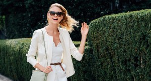 Jennifer Aniston Flaunts Nipples At Cake Premiere