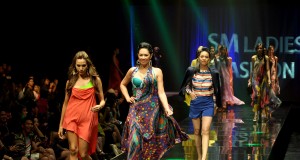 Kendall Jenner V. Gigi Hadid: Who Wowed In White Pants?