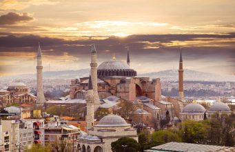 Experience The Great Wall of China on a Layover