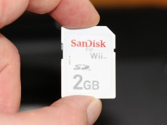 FCC chair accuses Verizon of throttling unlimited data to boost profits