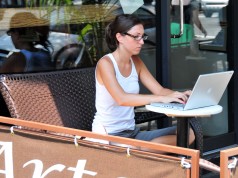 Sandbox to try out the code written in almost all popular programming langauges