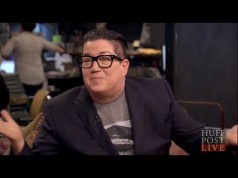 FCC chair accuses Verizon of throttling unlimited data to boost profits