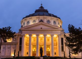 Decorating your home on a budget Partners with SupperWorks