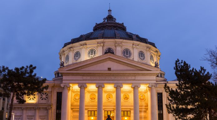 Decorating your home on a budget Partners with SupperWorks