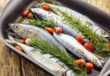 Chilled pea soup with fried ham croquettes recipe