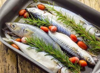 Chilled pea soup with fried ham croquettes recipe