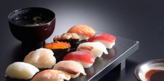 Scallop and mango summer rolls with spiced peanut dip recipe