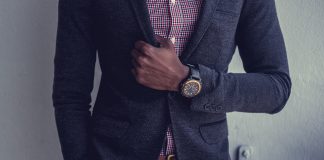 Artist brings air of distinction to Delafield apartment