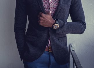 Artist brings air of distinction to Delafield apartment