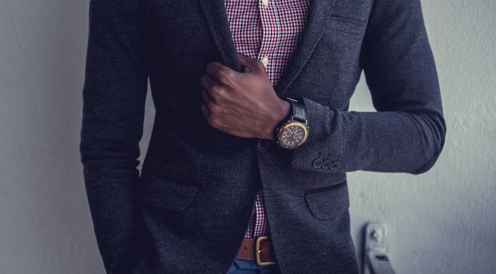 Artist brings air of distinction to Delafield apartment