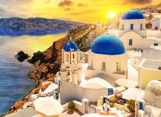 Traveling Tends to Magnify All Human Emotions