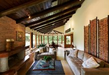 Timeless Allure: Cozy and Creative Rustic Living Rooms