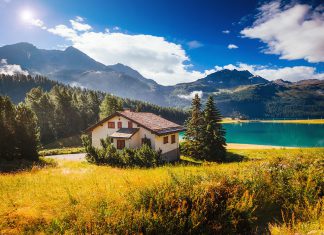 Rustic Mountain Home In A Breathtaking Landscape