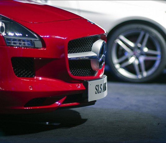 Mercedes-Benz Plans GLE Hybrid to Debut in New York