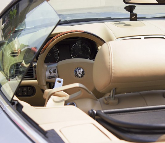 BMW Overhauls Wheelchair for Paralympics