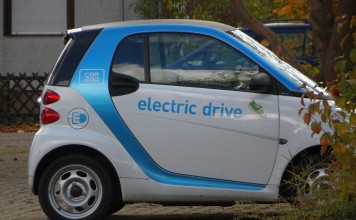 Mercedes-Benz Plans GLE Hybrid to Debut in New York