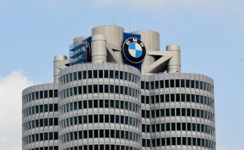 BMW Overhauls Racing Wheelchair for Paralympics