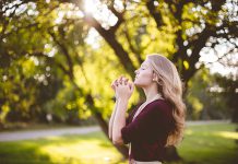 Meditation: Letting Thought Clouds Come and Go