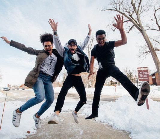 How to Help Your Teenager Choose Friends