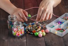 How to Make a Button Bracelet