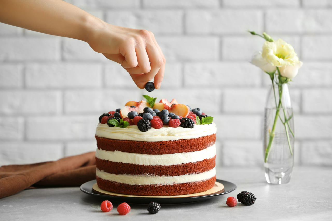 10 Cake Decorating Ideas Guaranteed to be Top Hits