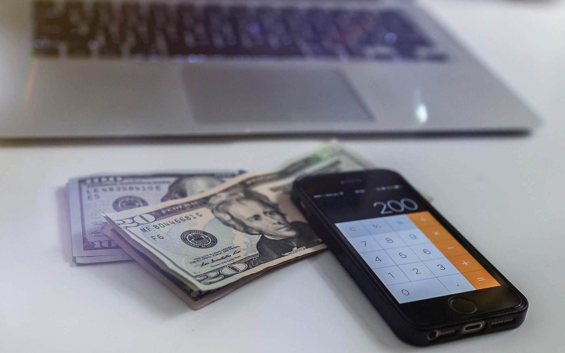 Square S Cash App Adds Option To Buy And Sell Bitcoin Newspaper - 