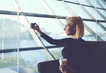 This New Breakthrough Phone Camera Has Periscoping Zoom