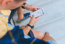 Facebook Now Lets You Log In with a Physical Key