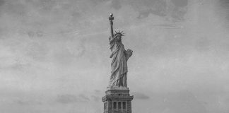 Unpacking the head of the Statue of Liberty