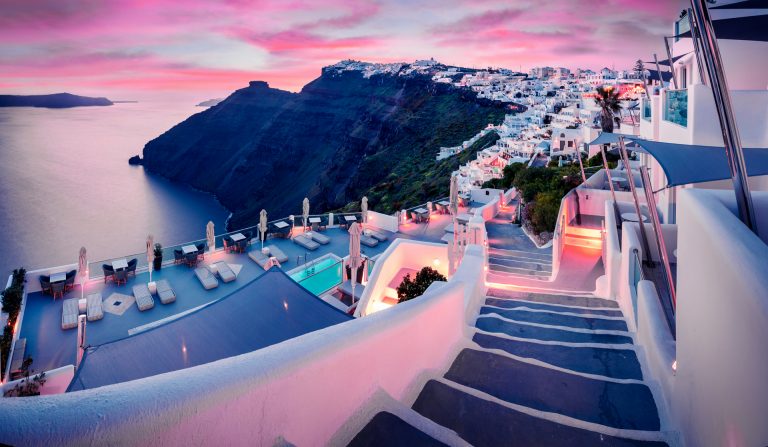 Discover the Most Magical Sunset in Santorini