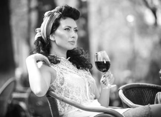 Could Buildings of the Future be Suspended from the Sky?