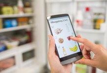 FCC chair accuses Verizon of throttling unlimited data to boost profits