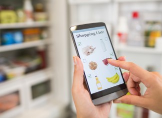 FCC chair accuses Verizon of throttling unlimited data to boost profits