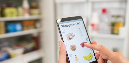 FCC chair accuses Verizon of throttling unlimited data to boost profits