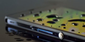 Jennifer Aniston Flaunts Nipples At Cake Premiere With Justin Theroux