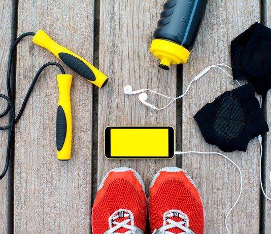 OneNote for iOS and Mac lets you attach files