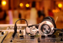 Taylor Swift Wins 2016 Grammys Album of the Year