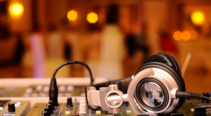 Taylor Swift Wins 2016 Grammys Album of the Year